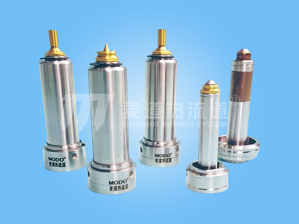 Hot nozzle